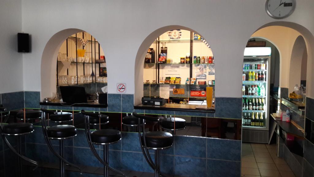 Motel Kotva Ivanka pri Dunaji Экстерьер фото