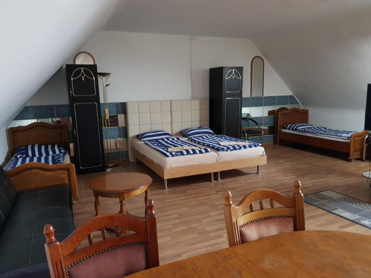 Motel Kotva Ivanka pri Dunaji Экстерьер фото